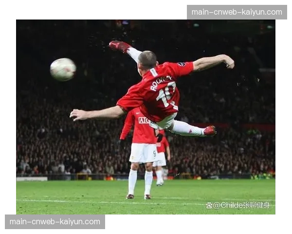 芬兰门将尤西·萨罗斯零封意大利，全场面对15次射门保持完美防守