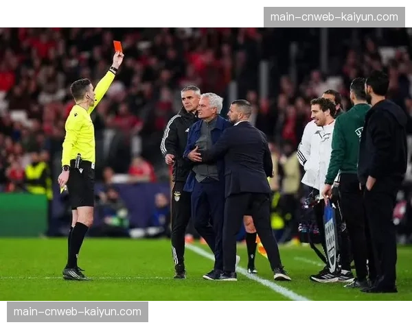 欧冠赛场种族歧视事件频发，全球反歧视斗争任重道远